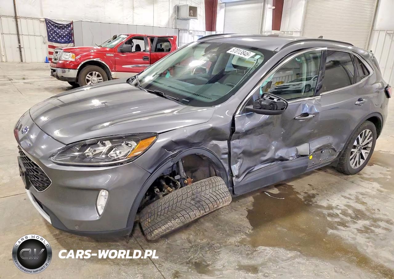 2022 Ford Escape Titanium – zdjęcie 1 z 13