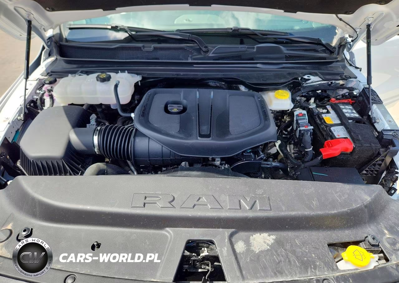 2025 Ram 1500 Rebel VIN:1C6SRFLP7SN724310 - 11