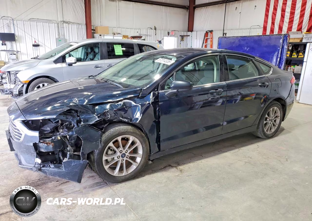 2020 Ford Fusion Se – zdjęcie 1 z 12