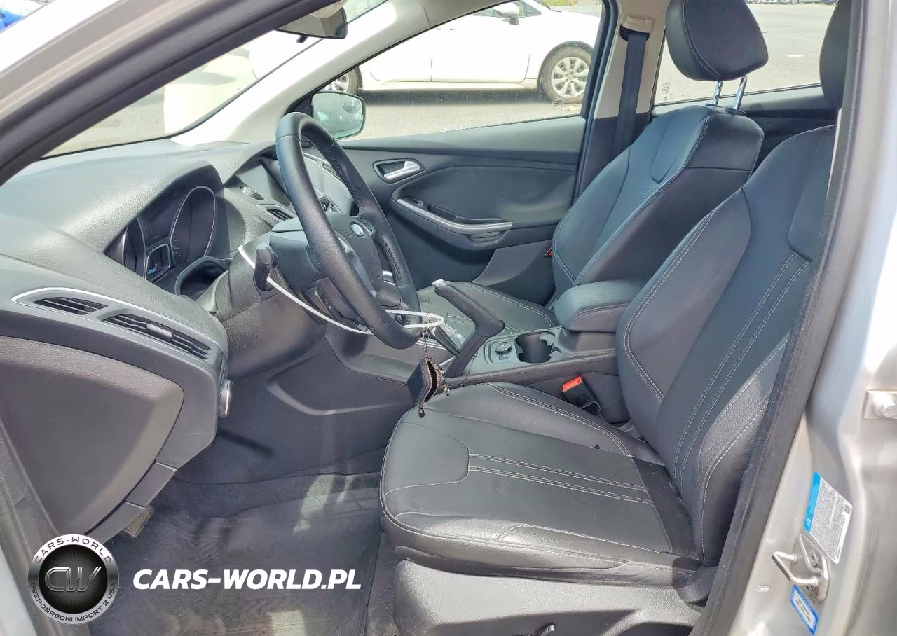 2014 Ford Focus Titanium VIN:1FADP3N21EL263991 - 7