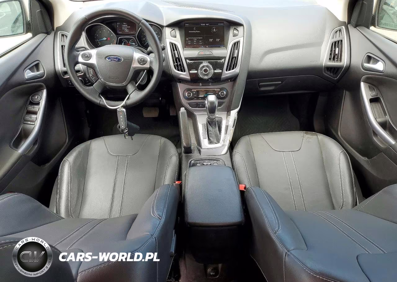 2014 Ford Focus Titanium VIN:1FADP3N21EL263991 - 8