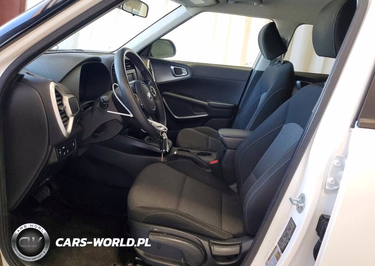 2020 Kia Soul S VIN:KNDJ23AU0L7060194 - 7