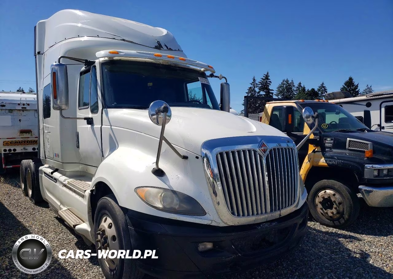 2015 International Lf687 Semi Truck