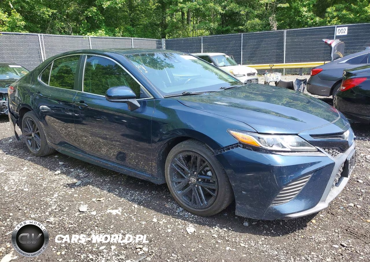 2019 Toyota Camry Se VIN:4T1B11HK2KU702877 - 4