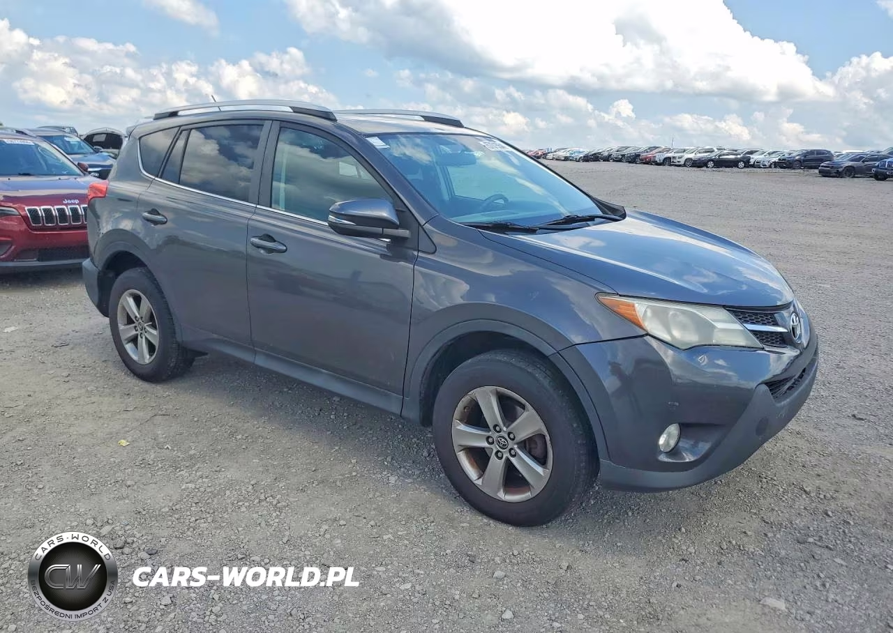 2015 Toyota Rav4 Xle VIN:2T3WFREV5FW166133 - 4