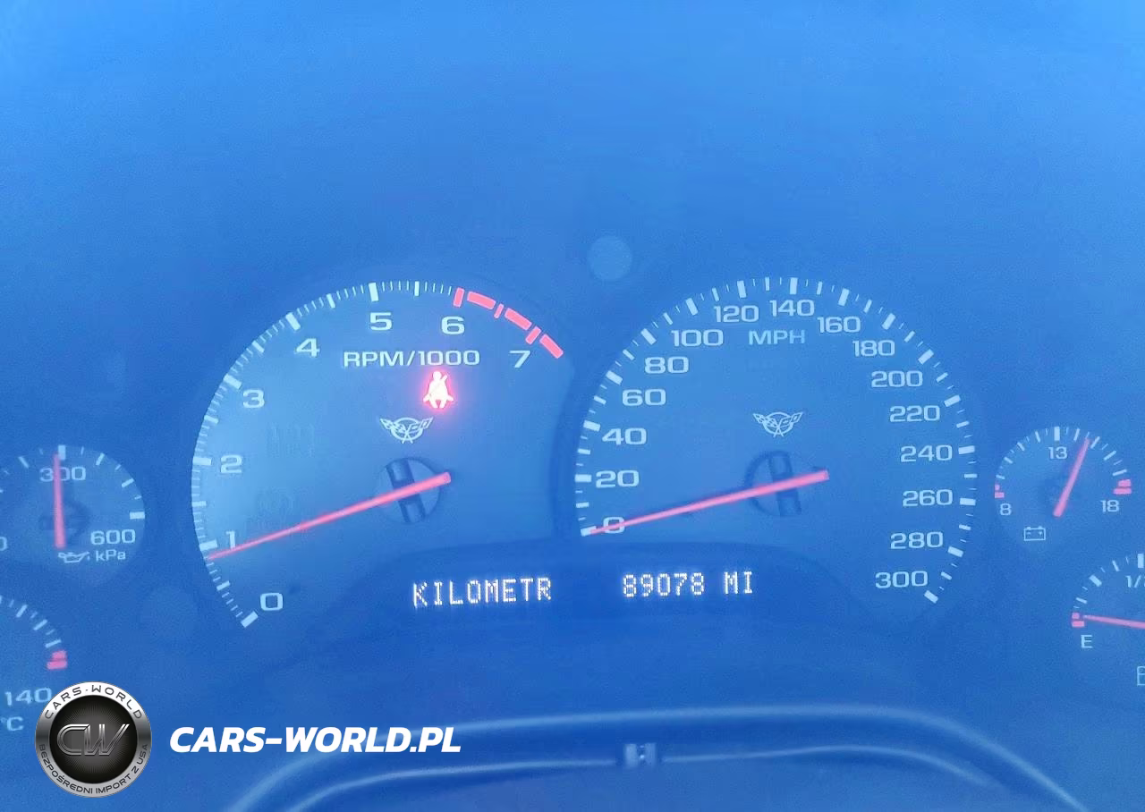 1999 Chevrolet Corvette VIN:1G1YY32GXX5106677 - 9