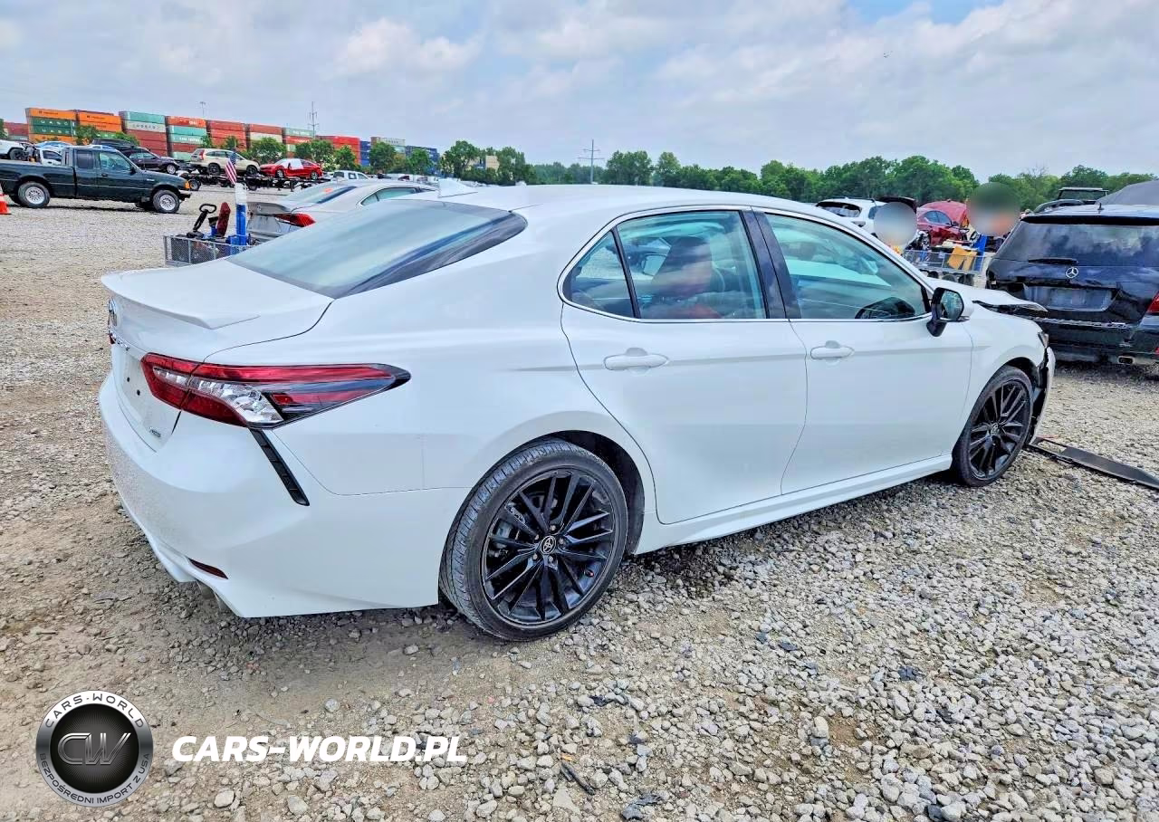 2024 Toyota Camry Xse VIN:4T1K61AK5RU244662 - 3