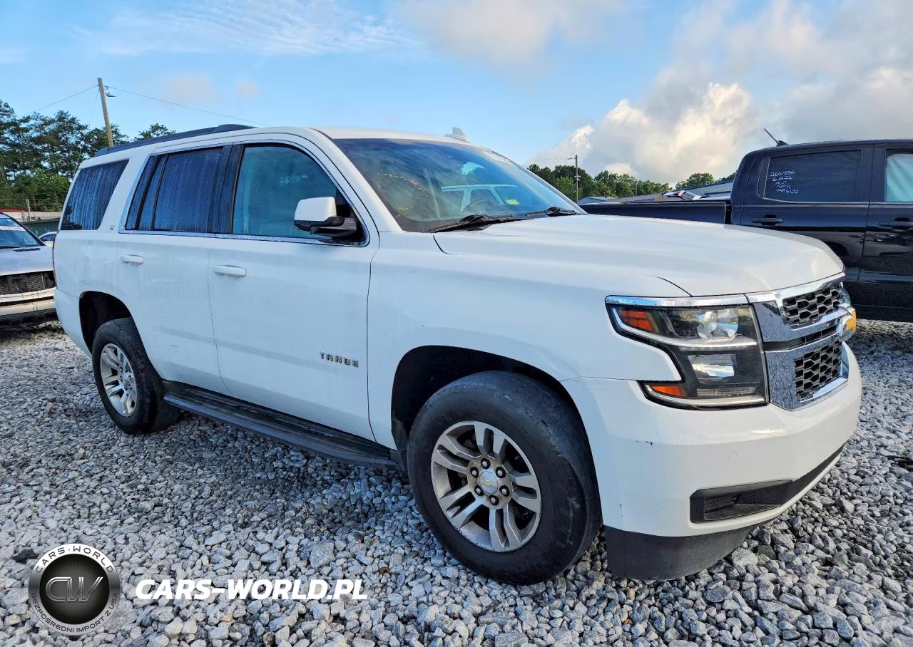 2017 Chevrolet Tahoe C1500 Lt VIN:1GNSCBKC0HR275952 - 4