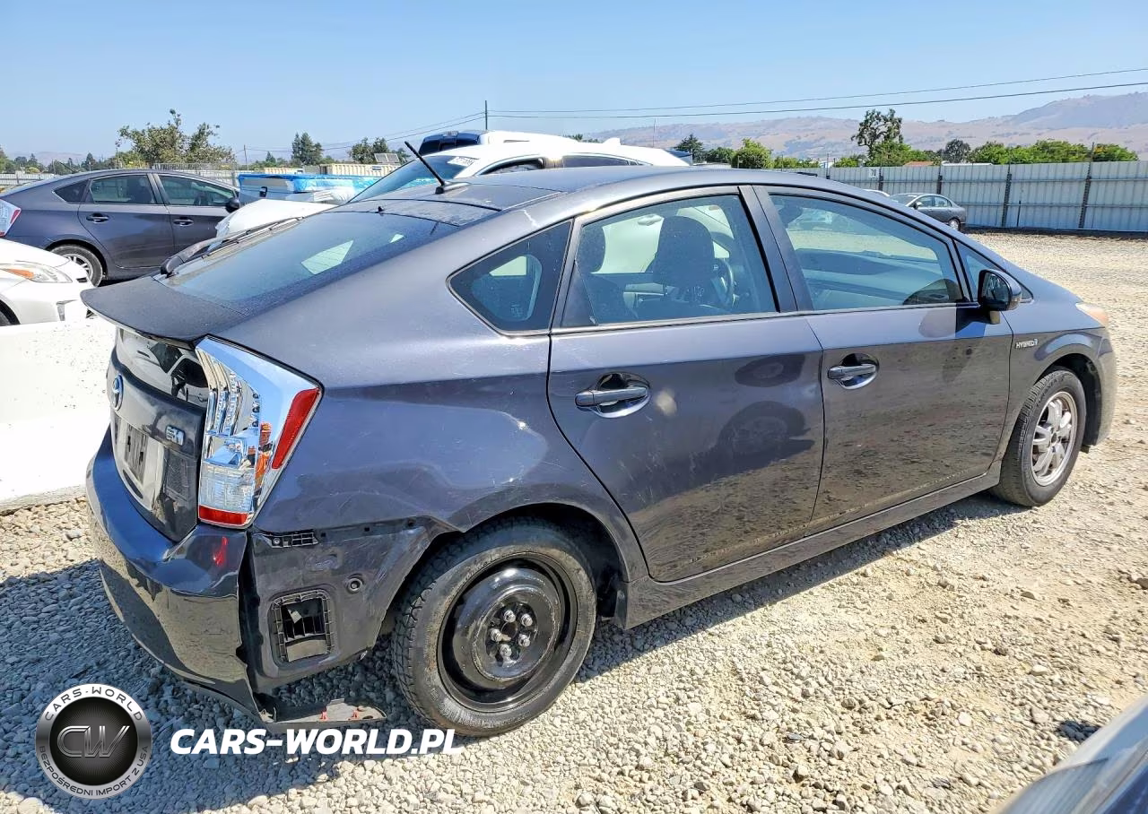 2010 Toyota Prius Iii VIN:JTDKN3DU0A5124847 - 3