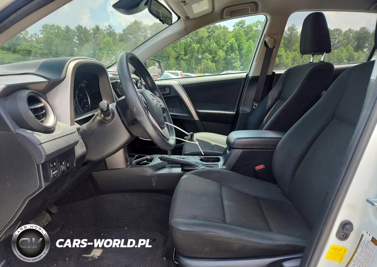 2018 Toyota Rav4 Le VIN:JTMZFREV7JJ204689 - 7