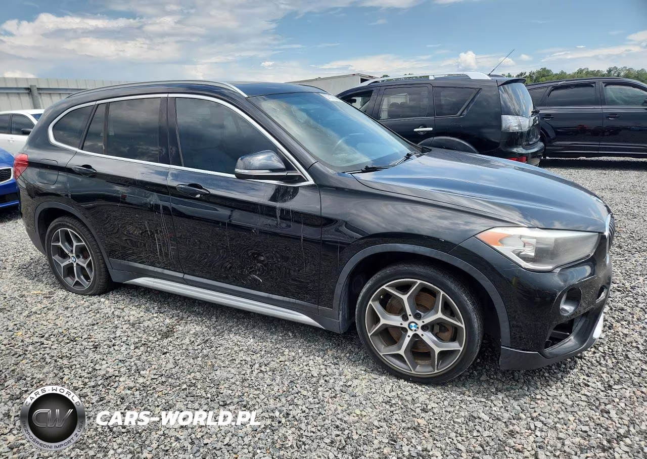 2018 BMW X1 Sdrive28I VIN:WBXHU7C30J3H43138 - 4