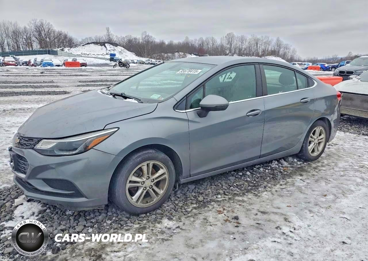 2018 Chevrolet Cruze Lt – zdjęcie 1 z 12