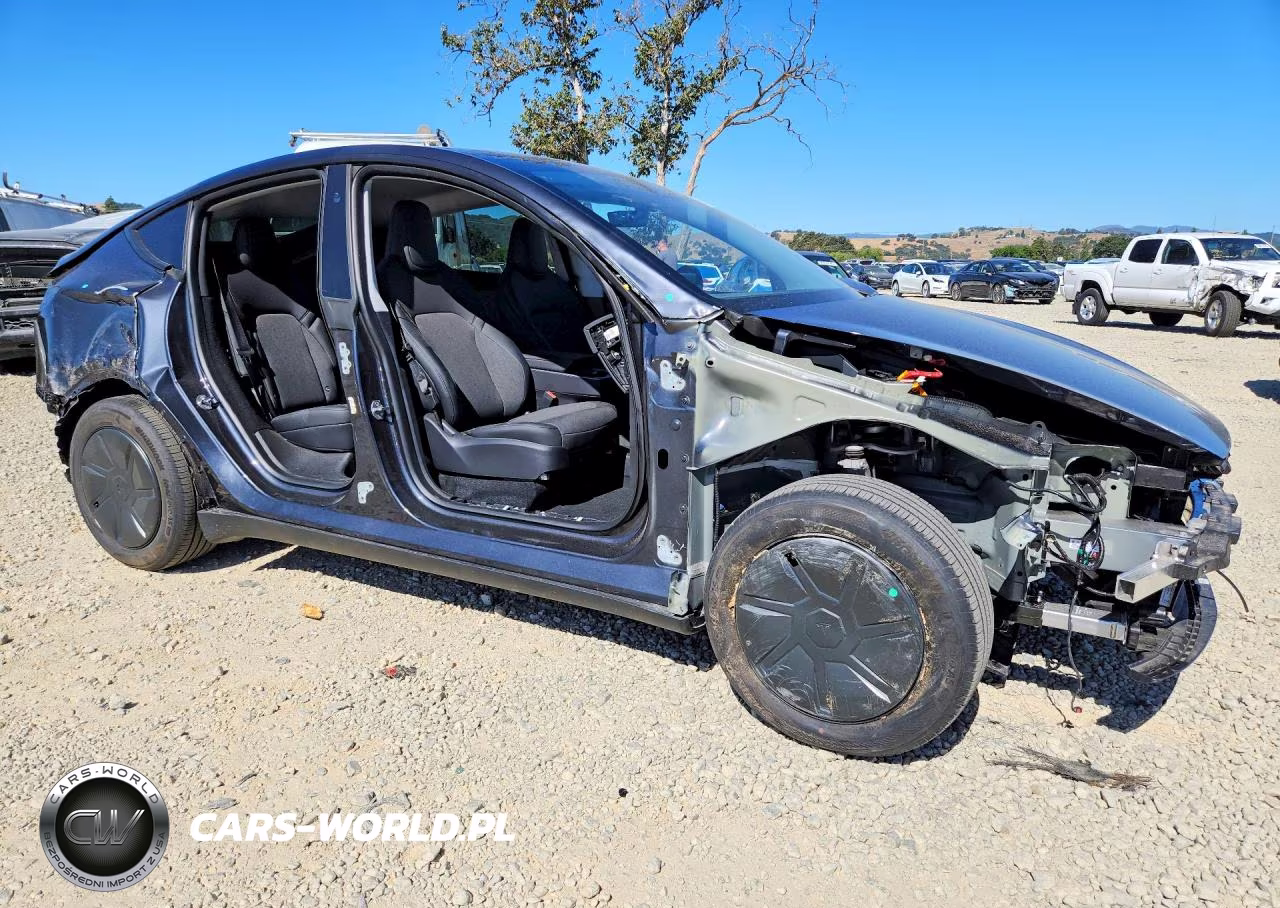 2026 Tesla Model Y VIN:7SAYGDED9TA608445 - 4