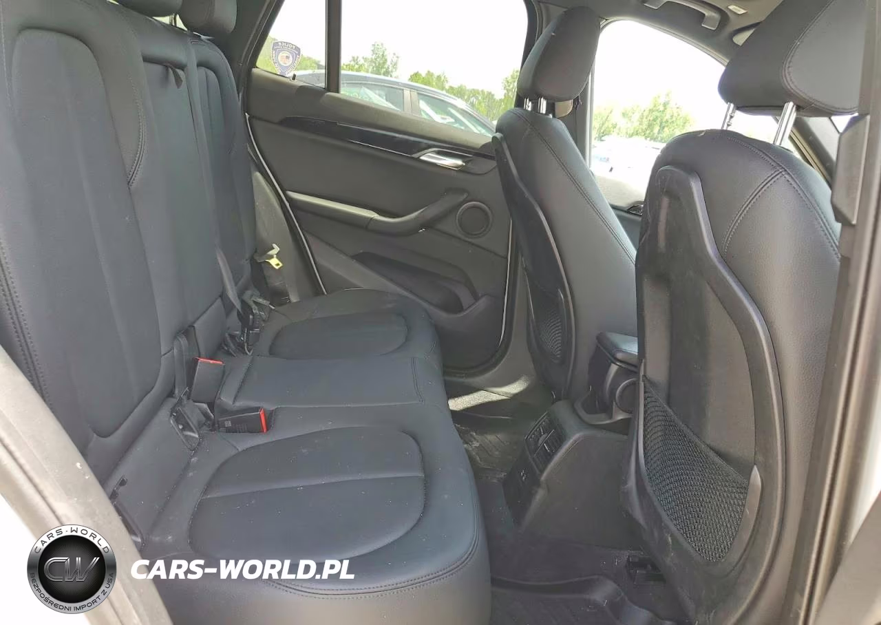 2019 BMW X1 xDrive28I VIN:WBXHT3C59K3H34405 - 10