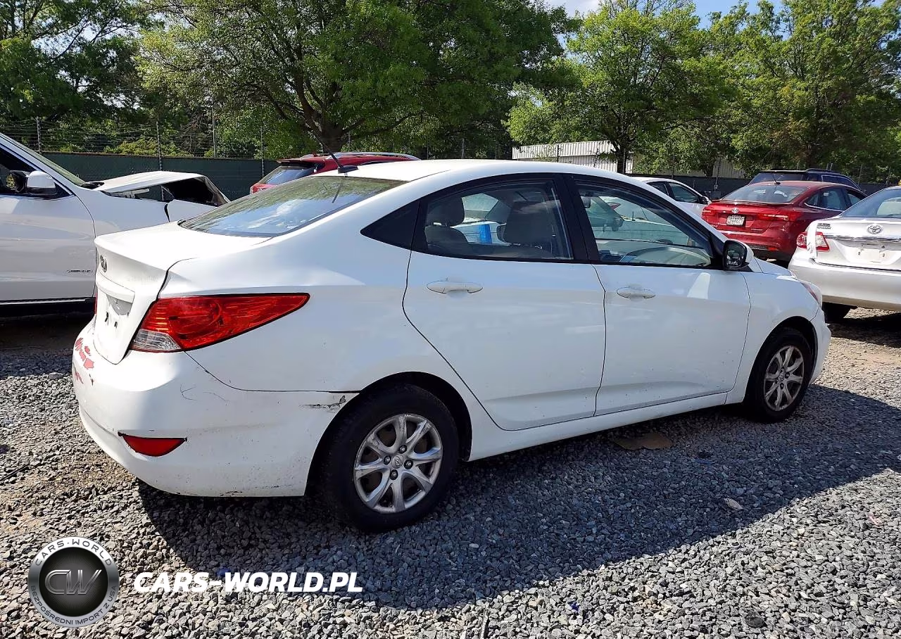 2013 Hyundai Accent Gls VIN:KMHCT4AE9DU566206 - 3