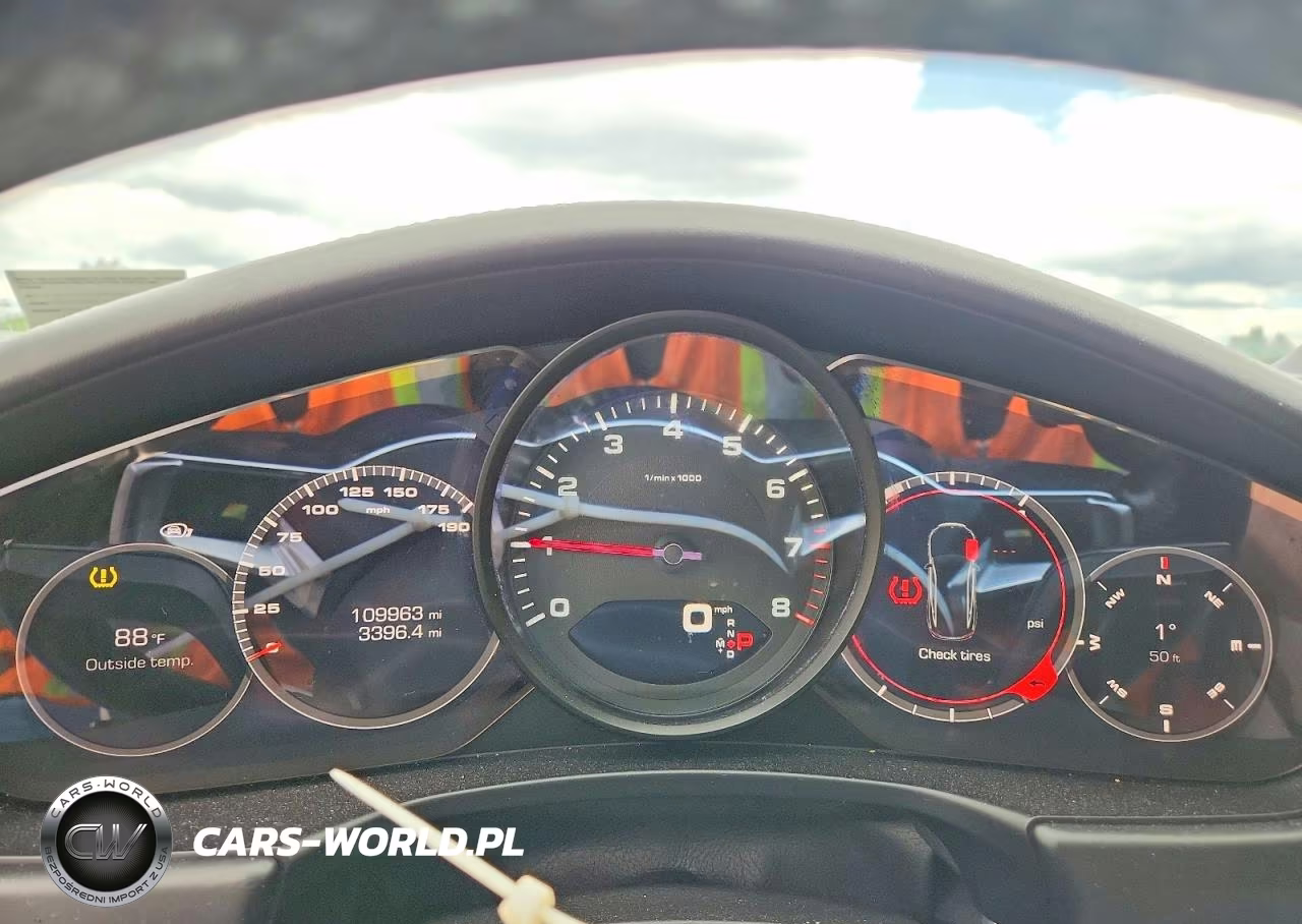 2018 Porsche Panamera 4 VIN:WP0AA2A78JL100906 - 9