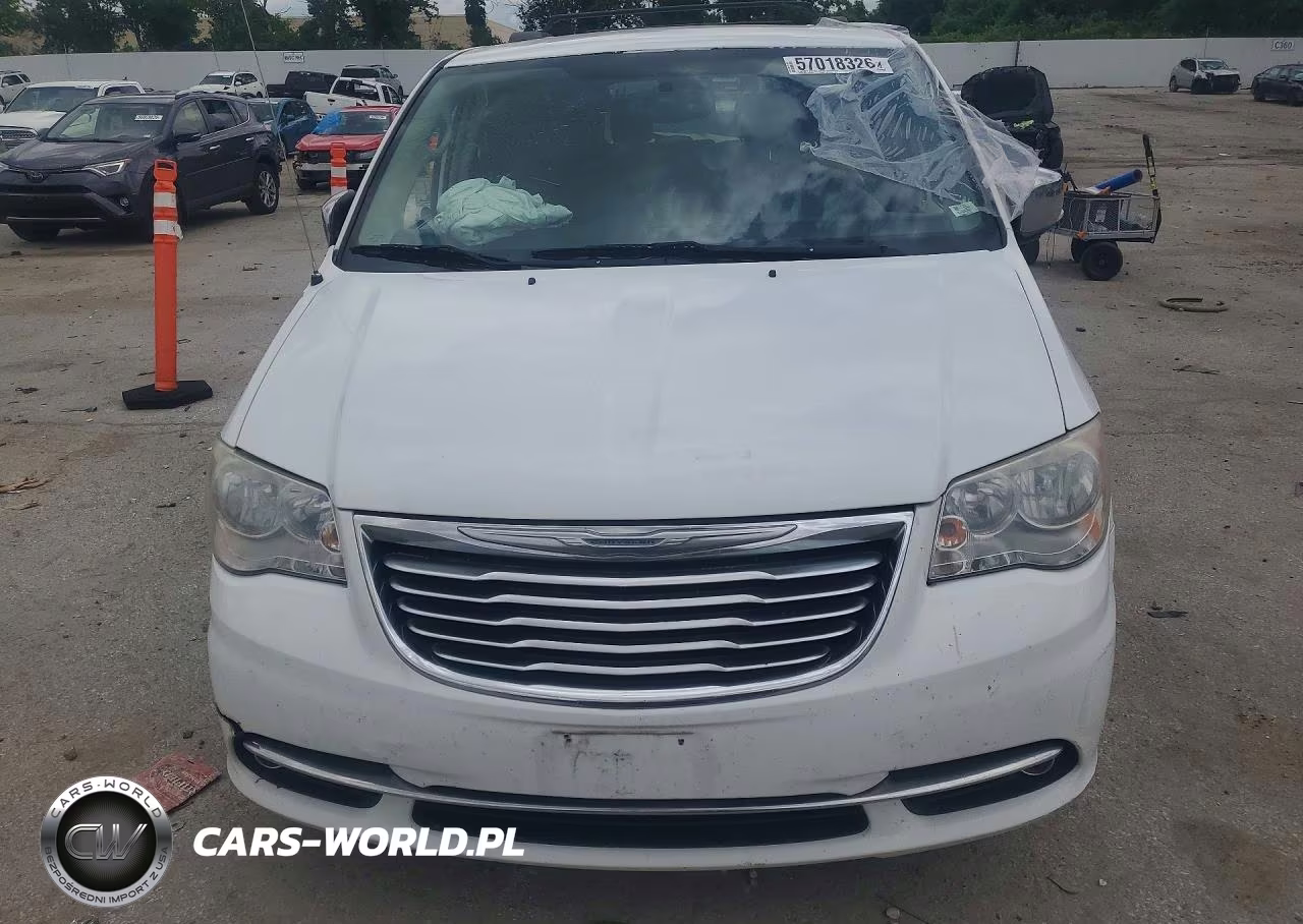 2015 Chrysler Town & Country Touring L VIN:2C4RC1CG9FR588699 - 5