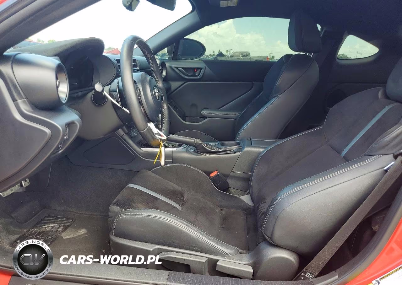 2024 Toyota Gr 86 Premium VIN:JF1ZNBE13R8756173 - 7
