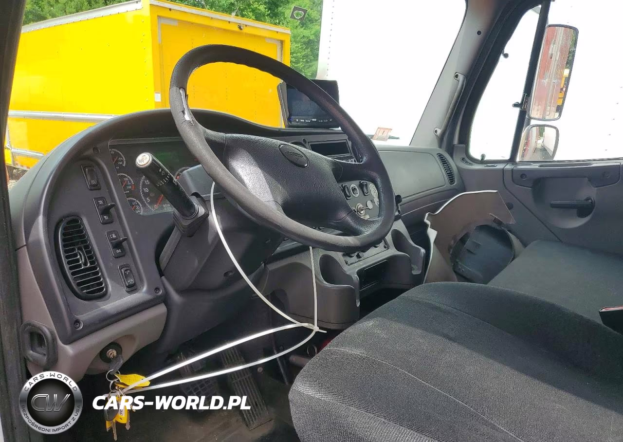 2018 Freightliner Business Class M2 Box Truck VIN:1FVACWFB5JHJH7802 - 8