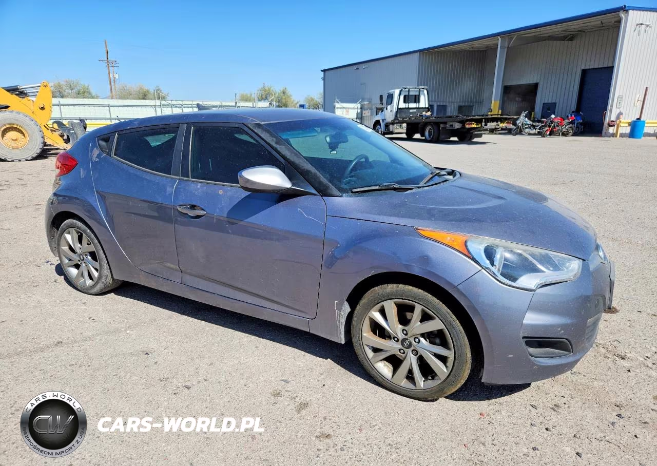 2016 Hyundai Veloster Base VIN:KMHTC6AD9GU282811 - 4