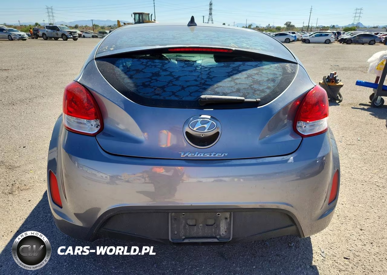 2016 Hyundai Veloster Base VIN:KMHTC6AD9GU282811 - 6