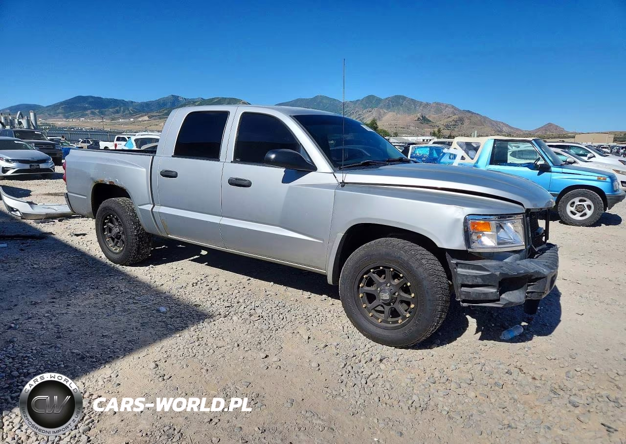 2008 Dodge Dakota Quad Slt VIN:1D7HW48N88S560573 - 4