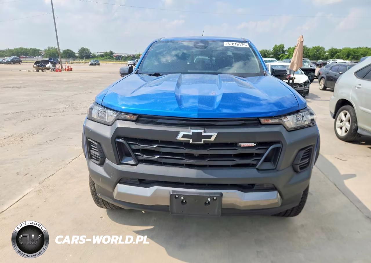 2023 Chevrolet Colorado Trail Boss VIN:1GCPTEEK3P1208942 - 5