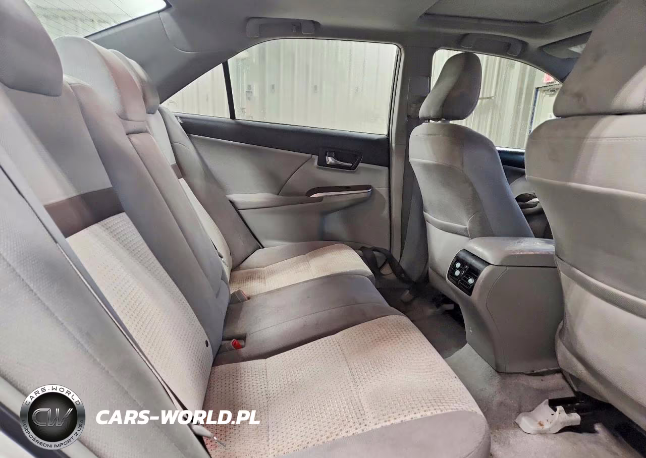 2012 Toyota Camry Xle VIN:4T4BF1FK6CR271102 - 10