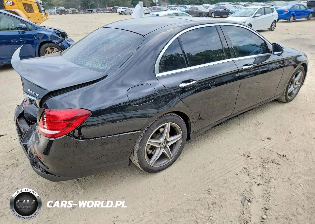 2018 Mercedes-Benz E 300 4Matic VIN:WDDZF4KB8JA379312 - 3