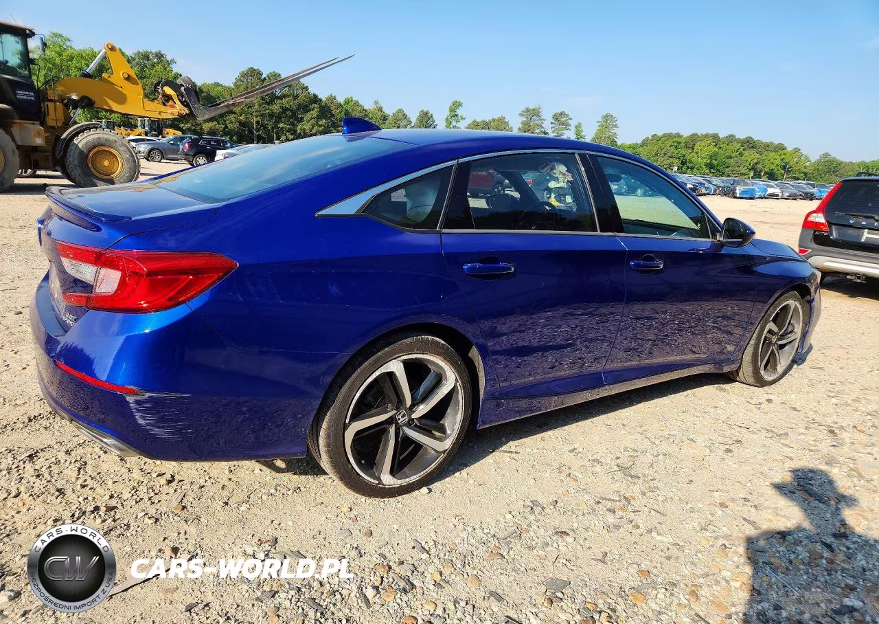 2018 Honda Accord Sport VIN:1HGCV2F32JA012711 - 3