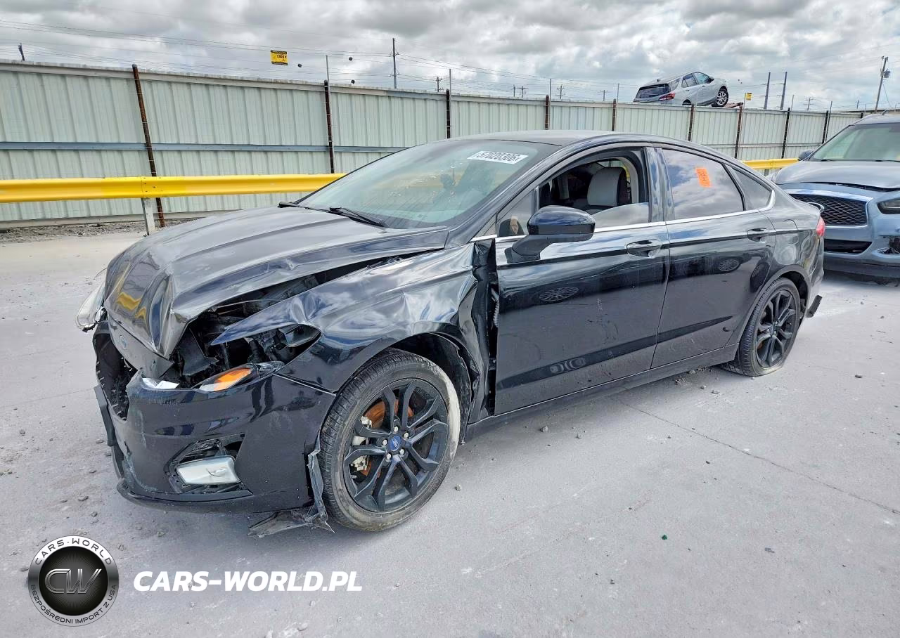 2020 Ford Fusion Se – zdjęcie 1 z 13