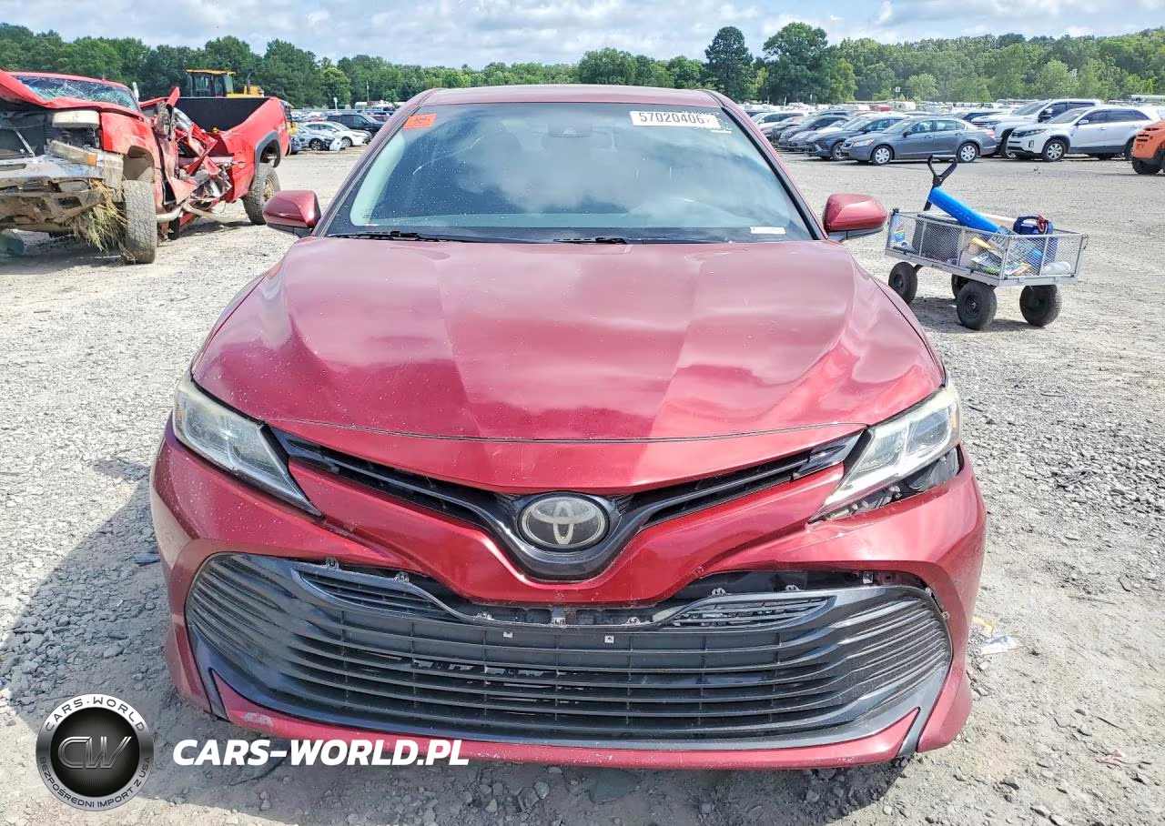 2018 Toyota Camry Le VIN:4T1B11HK1JU522336 - 5