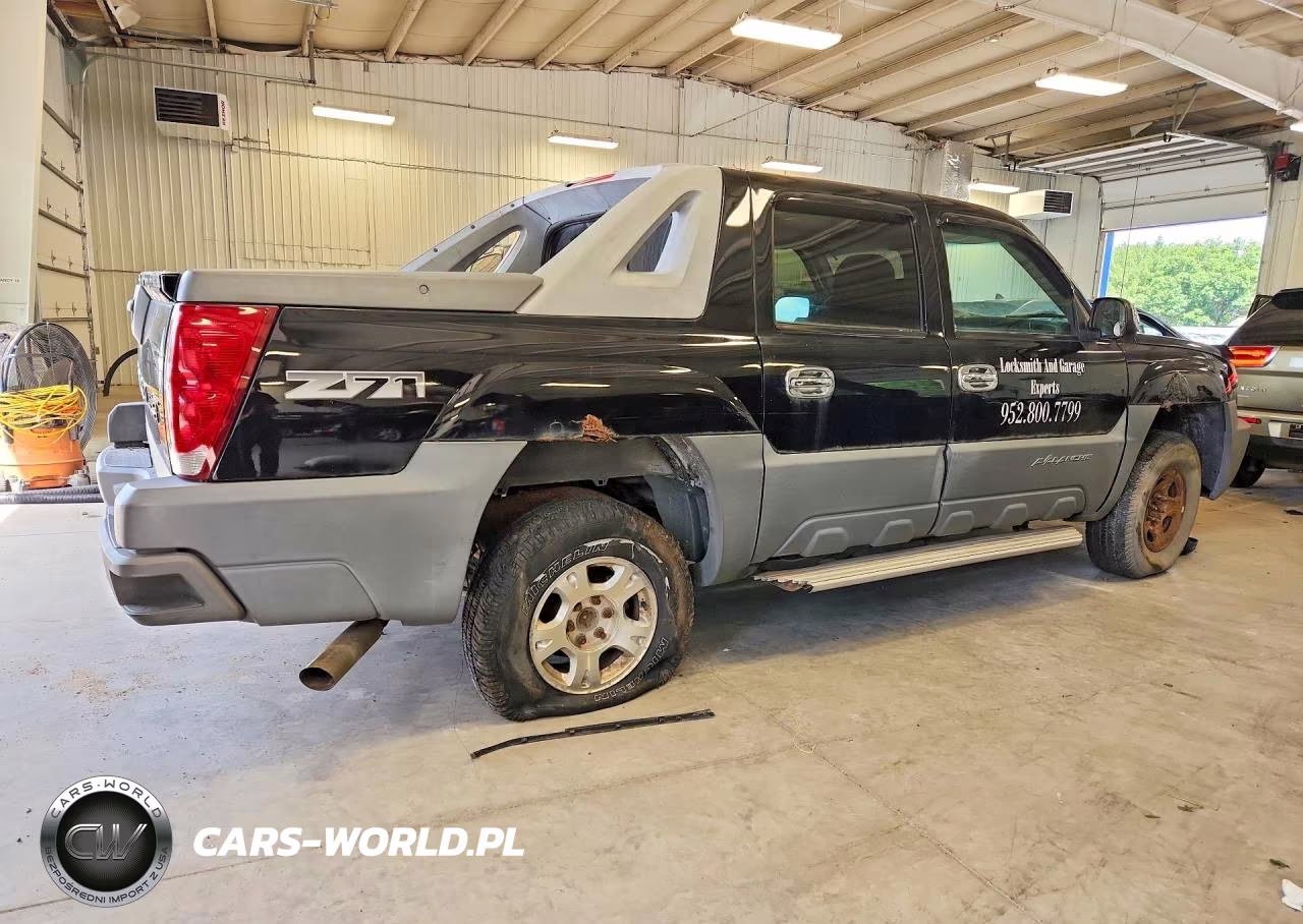 2002 Chevrolet Avalanche K1500 VIN:3GNEK13T12G333132 - 3