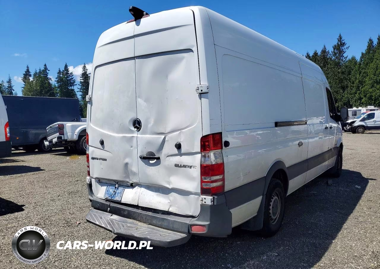 2014 Mercedes Benz Sprinter 2500 Delivery Van VIN:WD3PE8DC7E5861621 - 3