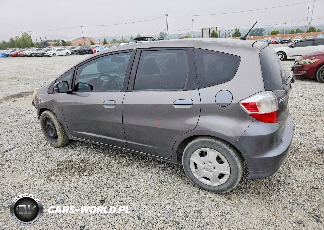 2013 Honda Fit VIN:JHMGE8H36DC056637 - 2
