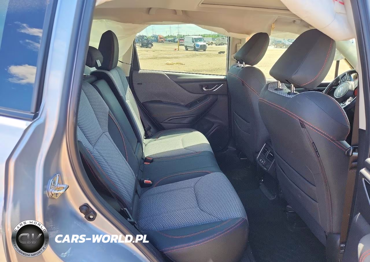 2023 Subaru Forester Sport VIN:JF2SKAJC0PH458877 - 10
