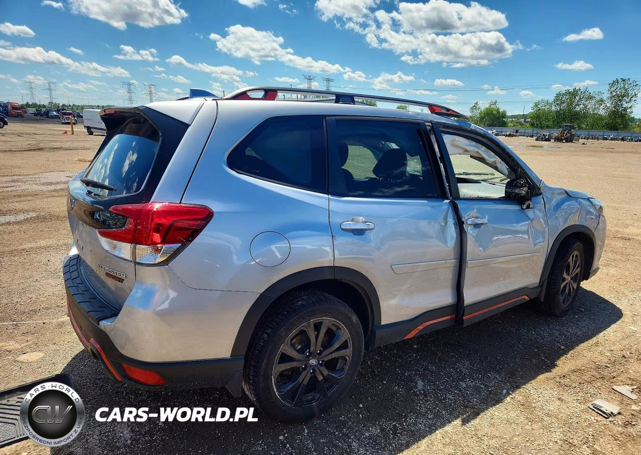 2023 Subaru Forester Sport VIN:JF2SKAJC0PH458877 - 3