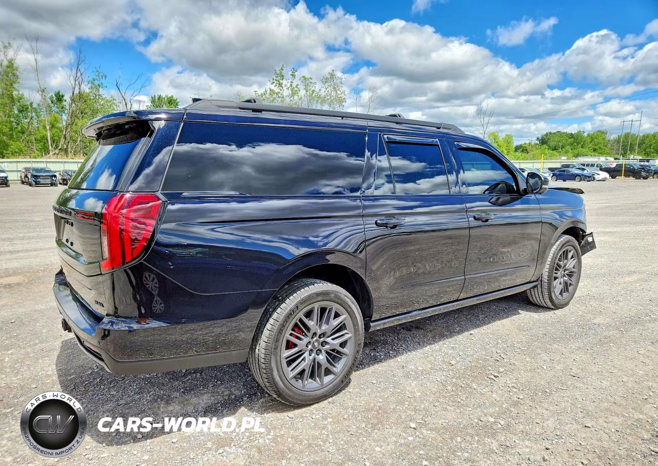 2025 Ford Expedition Max Platinum VIN:1FMJK1MG4SEA36531 - 3