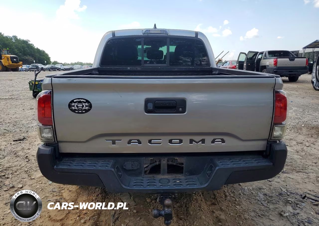 2018 Toyota Tacoma Sr VIN:5TFAX5GN9JX117776 - 6