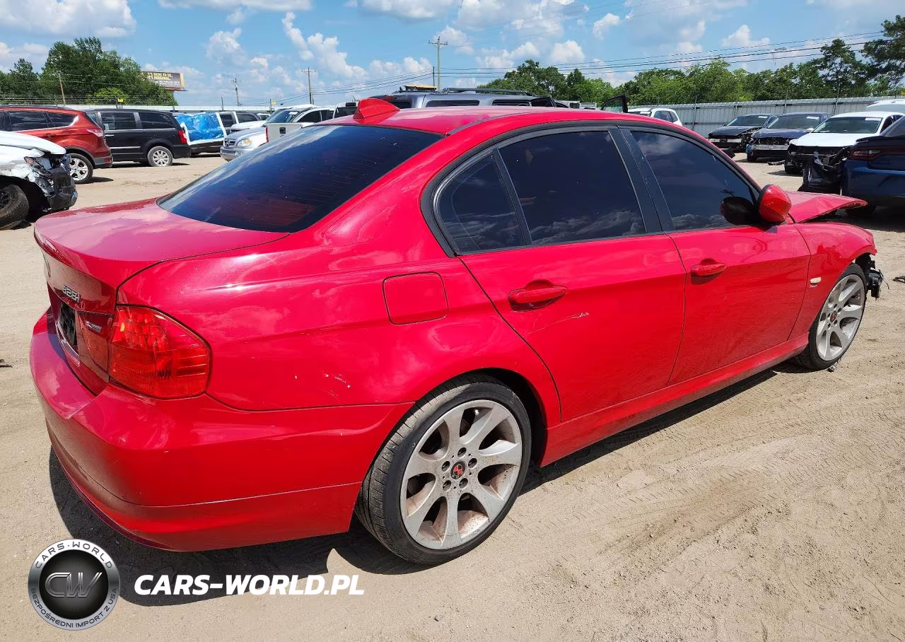 2010 BMW 328 I VIN:WBAPH7C59AE130111 - 3