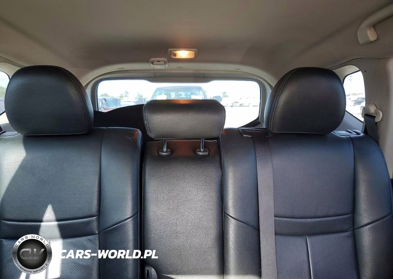 2017 Nissan Rogue S VIN:KNMAT2MT6HP617496 - 10