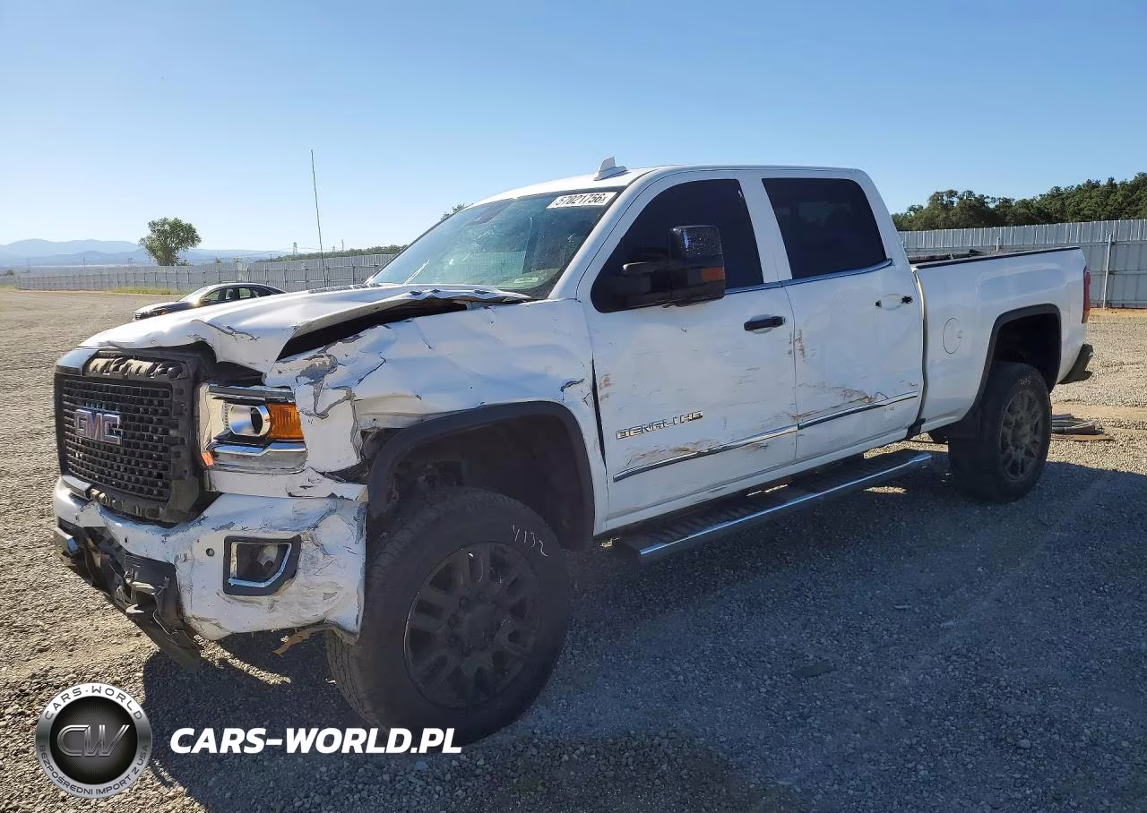 2015 GMC Sierra K2500 Denali – zdjęcie 1 z 12
