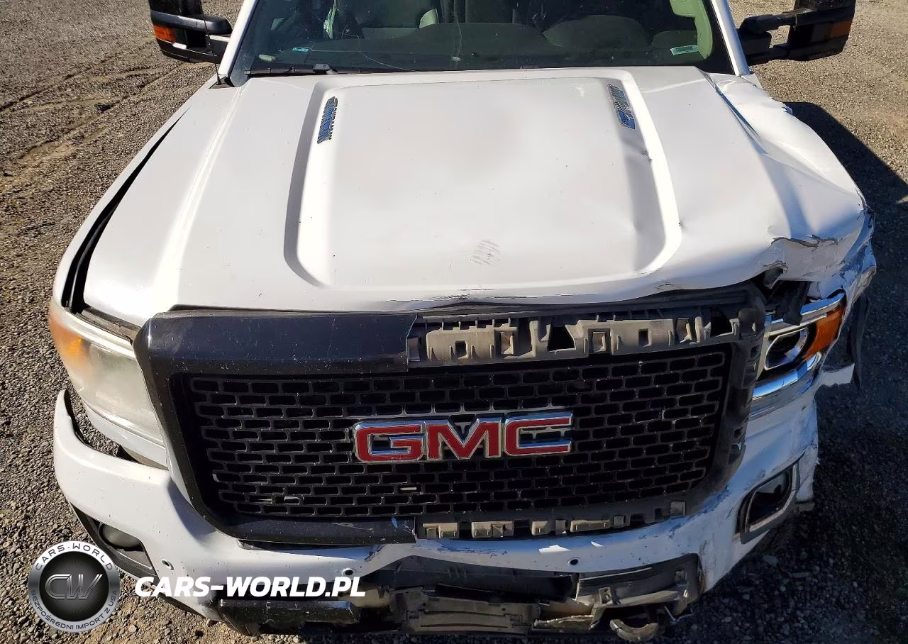 2015 GMC Sierra K2500 Denali VIN:1GT120E85FF665186 - 11