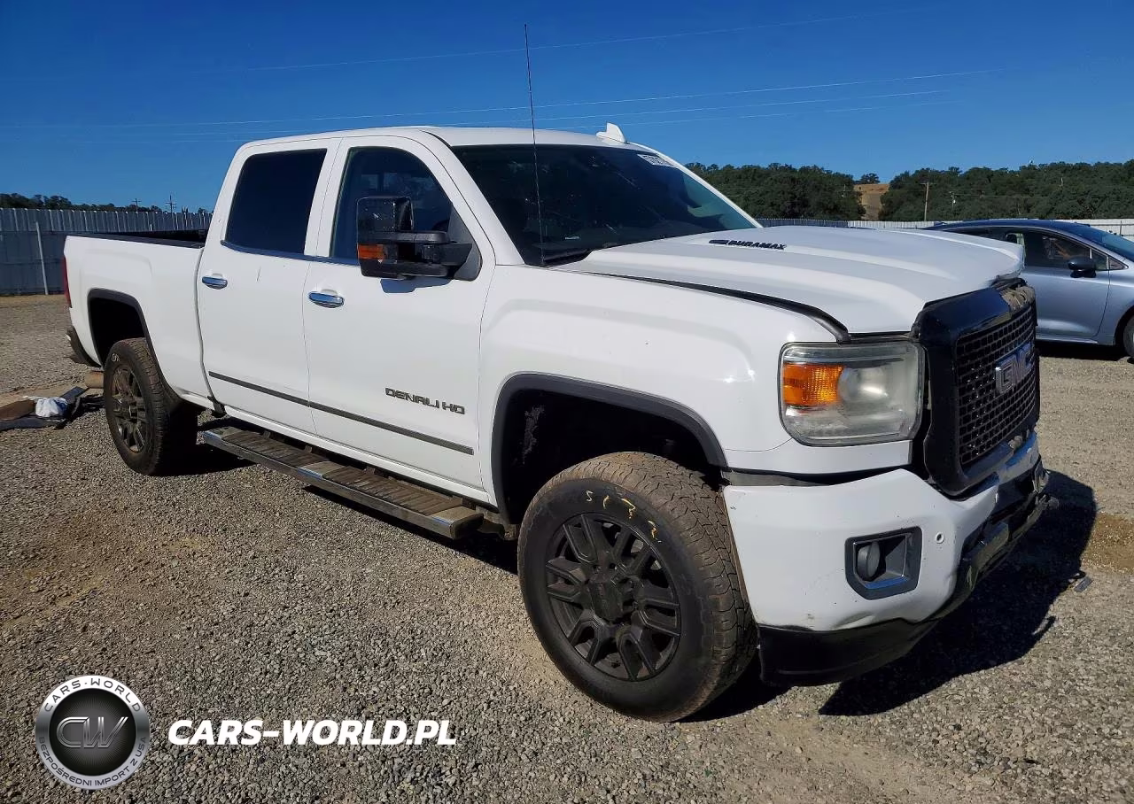 2015 GMC Sierra K2500 Denali VIN:1GT120E85FF665186 - 4