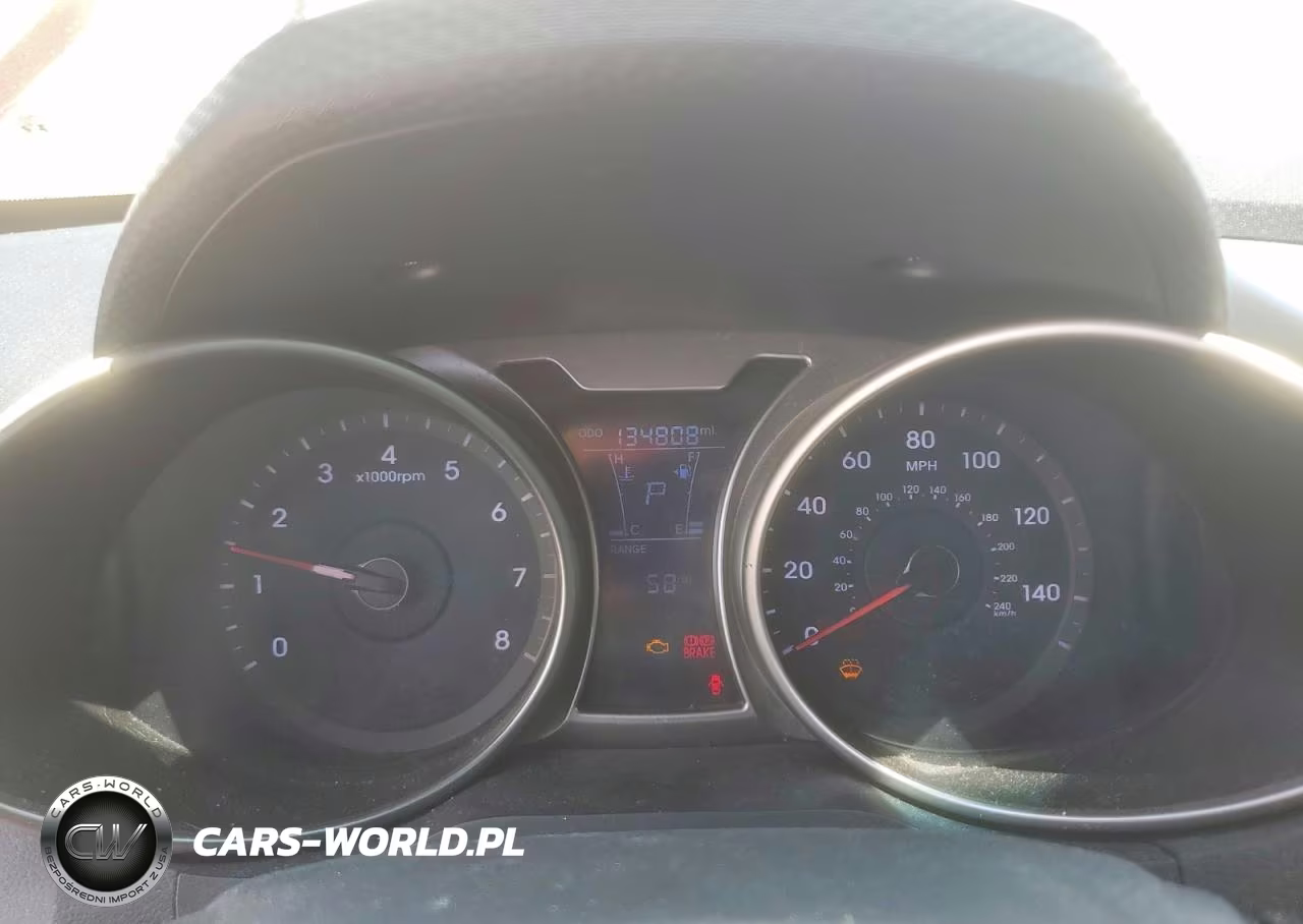 2014 Hyundai Veloster Re:flex VIN:KMHTC6AD3EU213688 - 9
