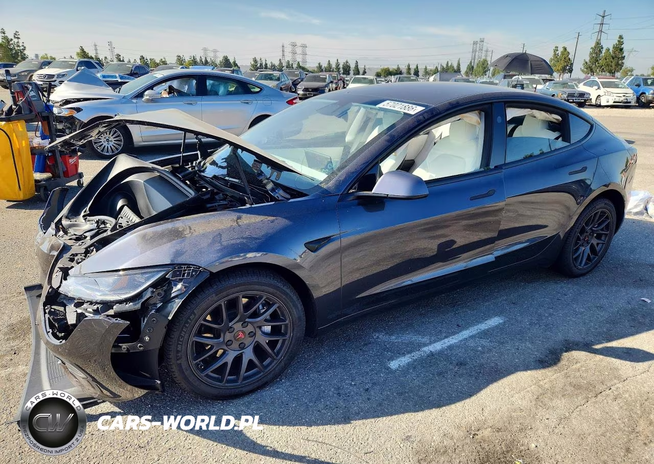 2024 Tesla Model 3 – zdjęcie 1 z 12