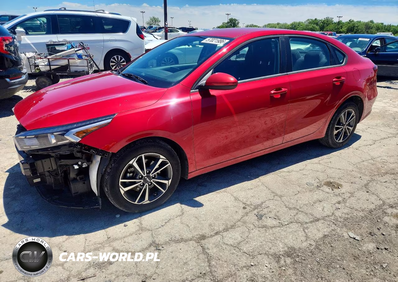 2024 Kia Forte Lxs – zdjęcie 1 z 13