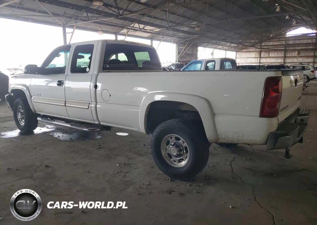 2003 Chevrolet Silverado C2500 Heavy Duty VIN:1GCHC29G03E366960 - 2