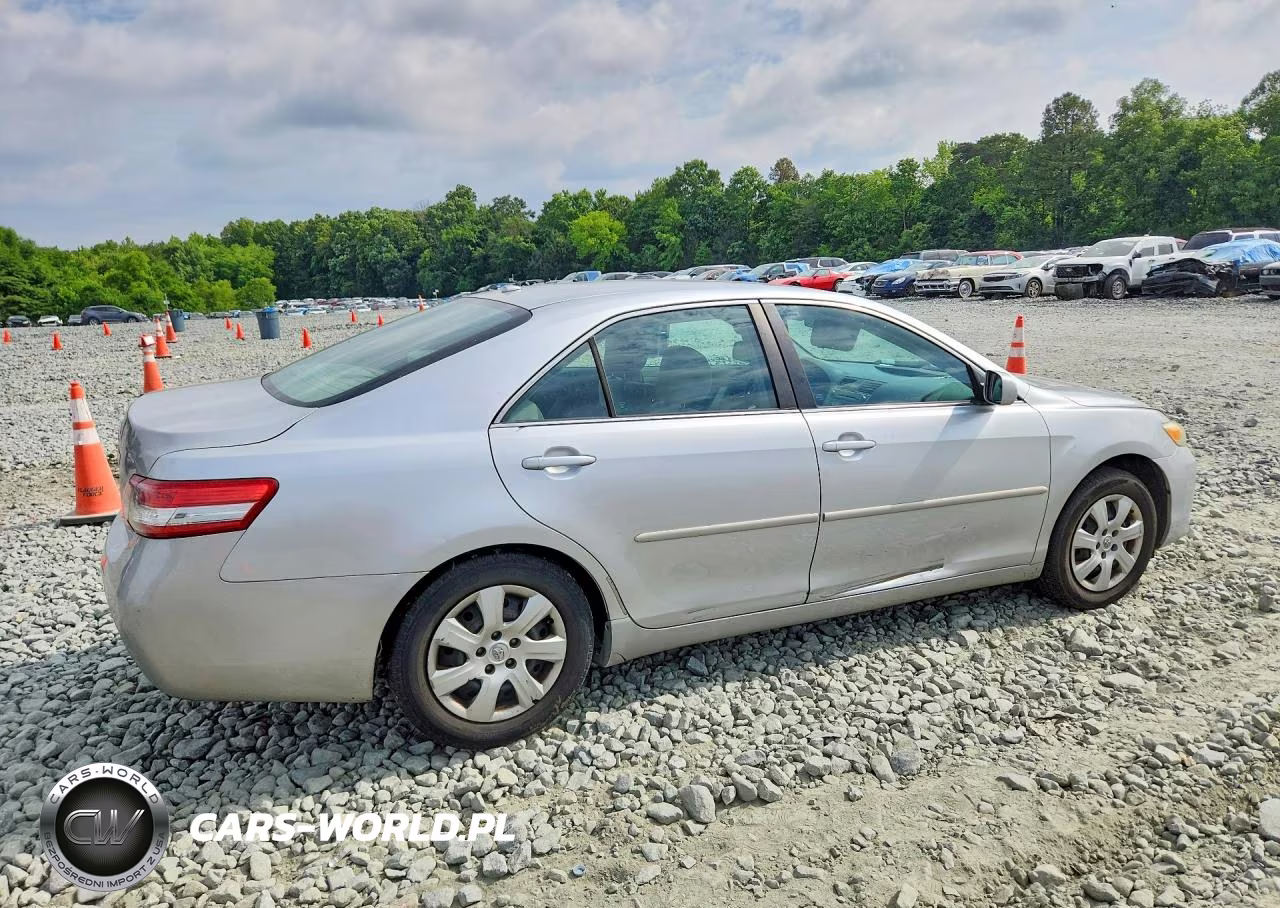 2010 Toyota Camry VIN:4T1BF3EK9AU062926 - 3
