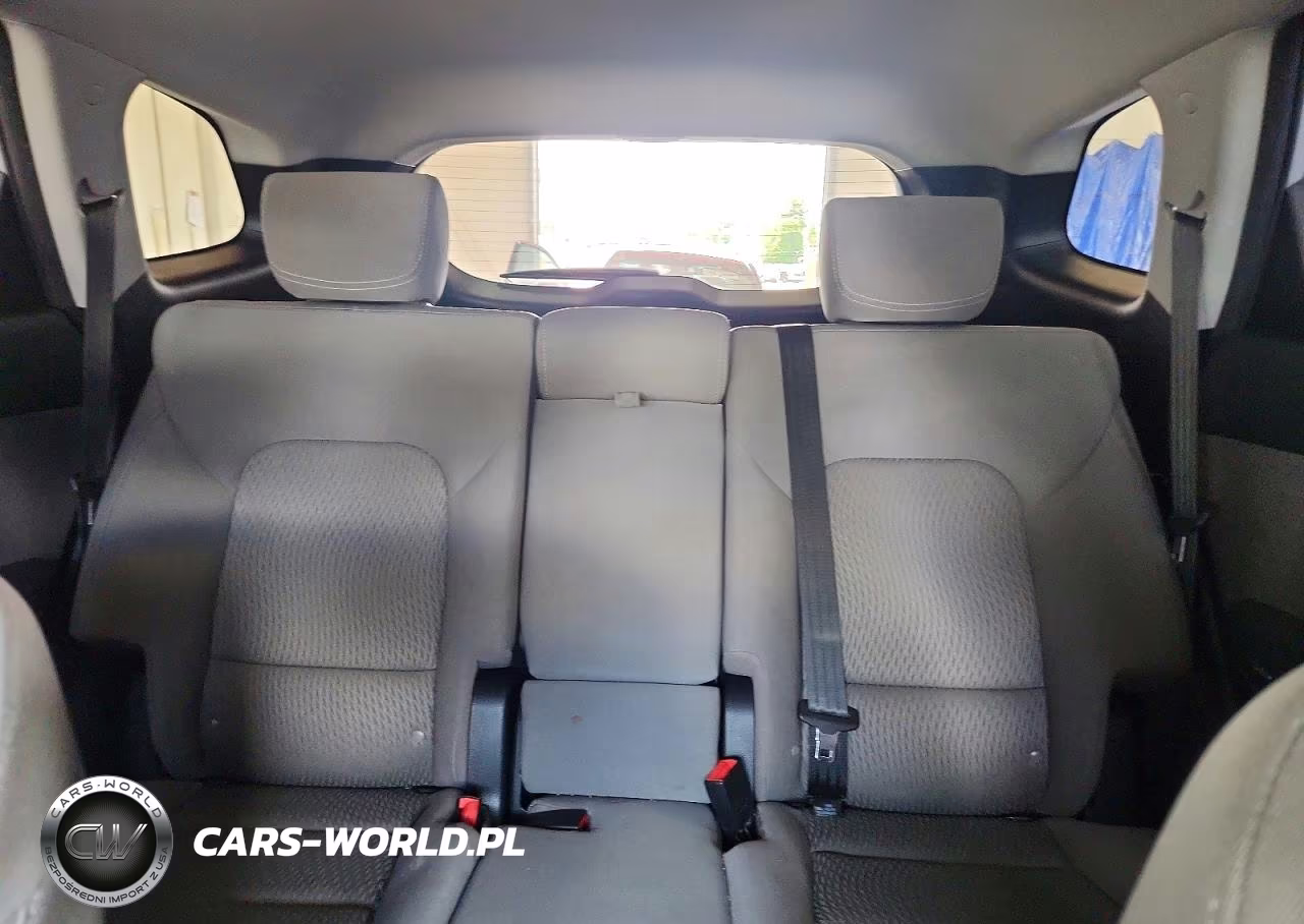 2017 Hyundai Santa Fe Se VIN:KM8SMDHF0HU167701 - 10
